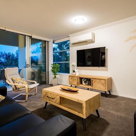 Chancellor Lakeside Apartments Gold Coast Luaran gambar
