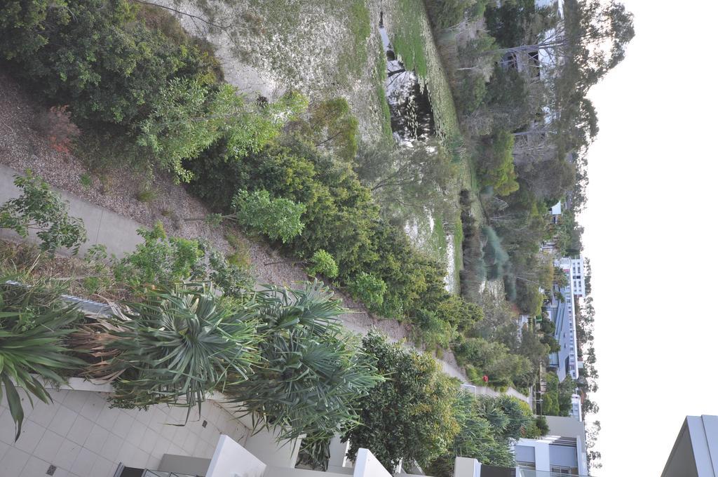 Chancellor Lakeside Apartments Gold Coast Luaran gambar