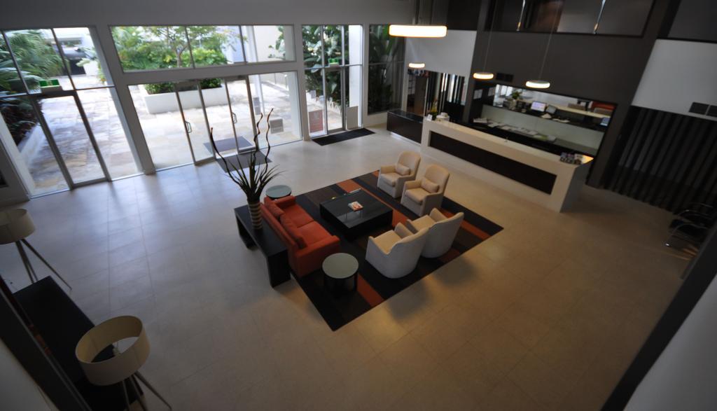 Chancellor Lakeside Apartments Gold Coast Luaran gambar