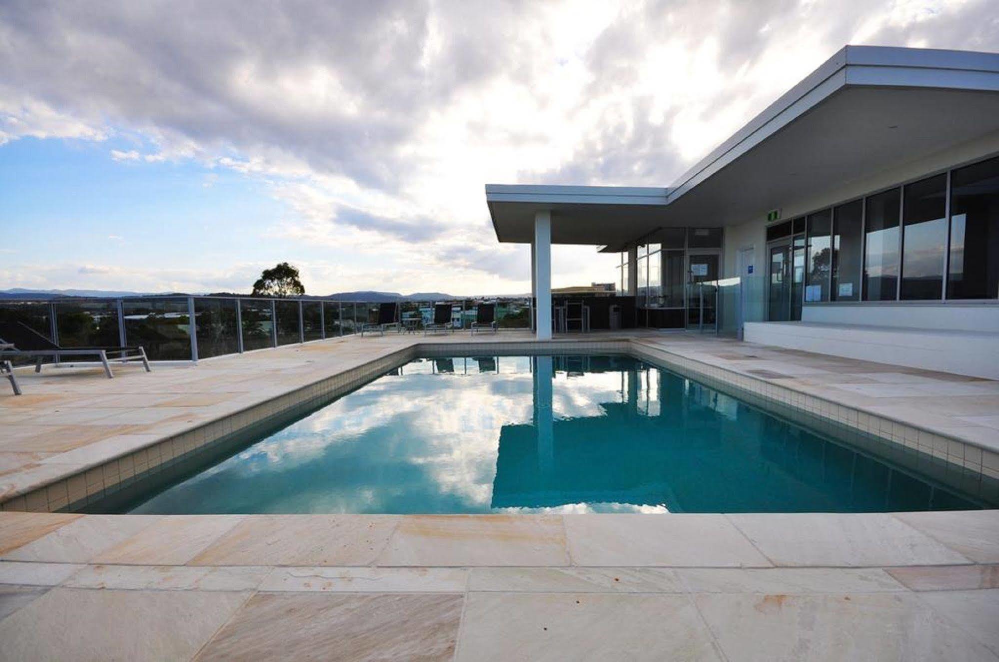Chancellor Lakeside Apartments Gold Coast Luaran gambar