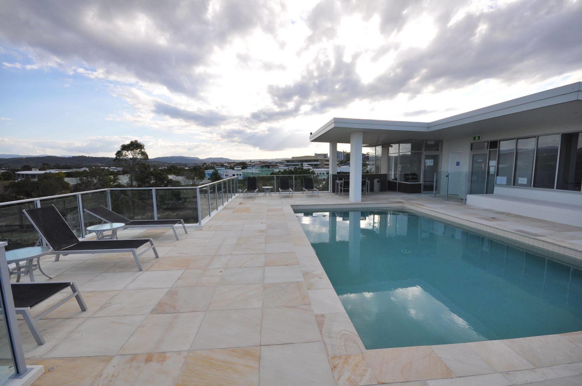 Chancellor Lakeside Apartments Gold Coast Luaran gambar